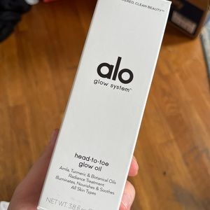 Alo Yoga Head-to-Toe Glow Oil